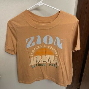 Retro Style Zion National Park Graphic Tee